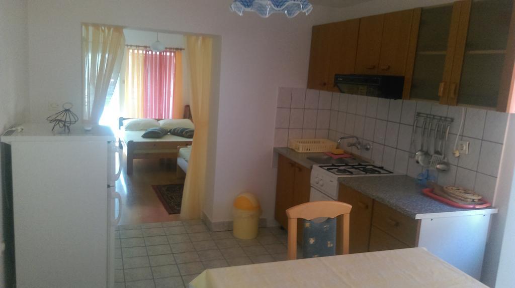 Studios Dolcek Крвавица Экстерьер фото