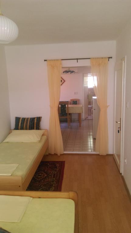Studios Dolcek Крвавица Экстерьер фото
